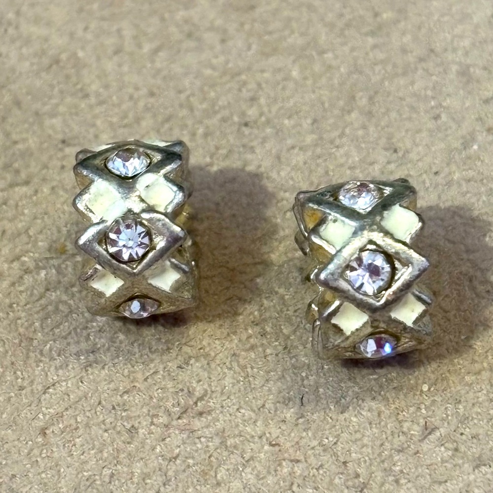 Two diamond pattern silver beads Accents of off-white enamel & clear crystals